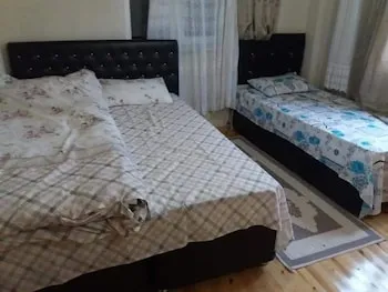 Cam Isigi Pansiyon