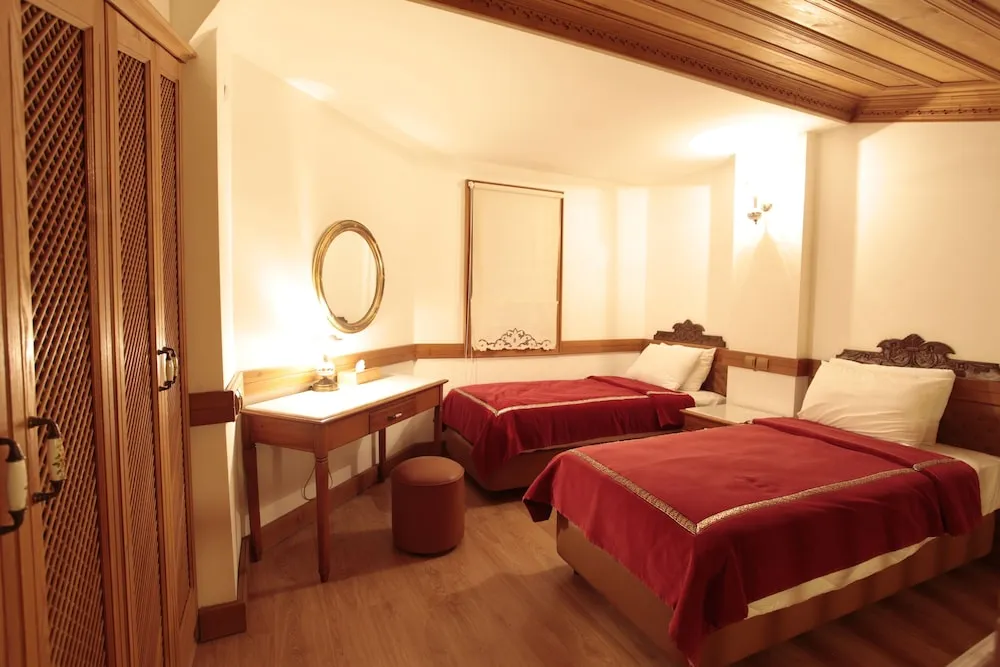 Standard Tek Büyük Yataklı Oda, 1 Çift Kişilik Yatak, Sigara İçilebilir, Dağ Manzaralı