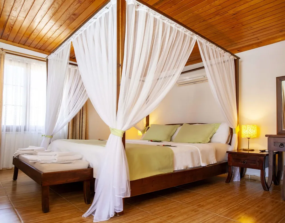 Deluxe Oda, Balkon, Deniz Manzaralı