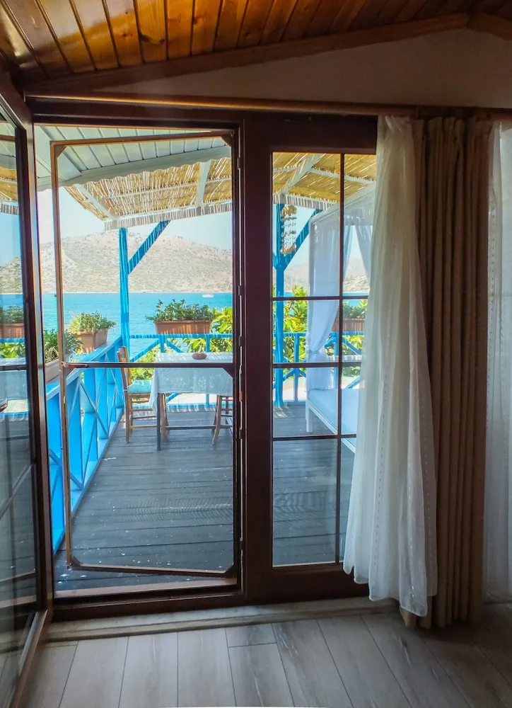 Deluxe Oda, Balkon, Deniz Manzaralı