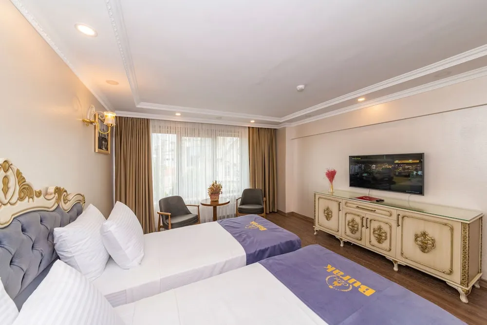 Deluxe Tek Büyük veya İki Ayrı Yataklı Oda