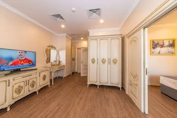 CZN Burak Hotel