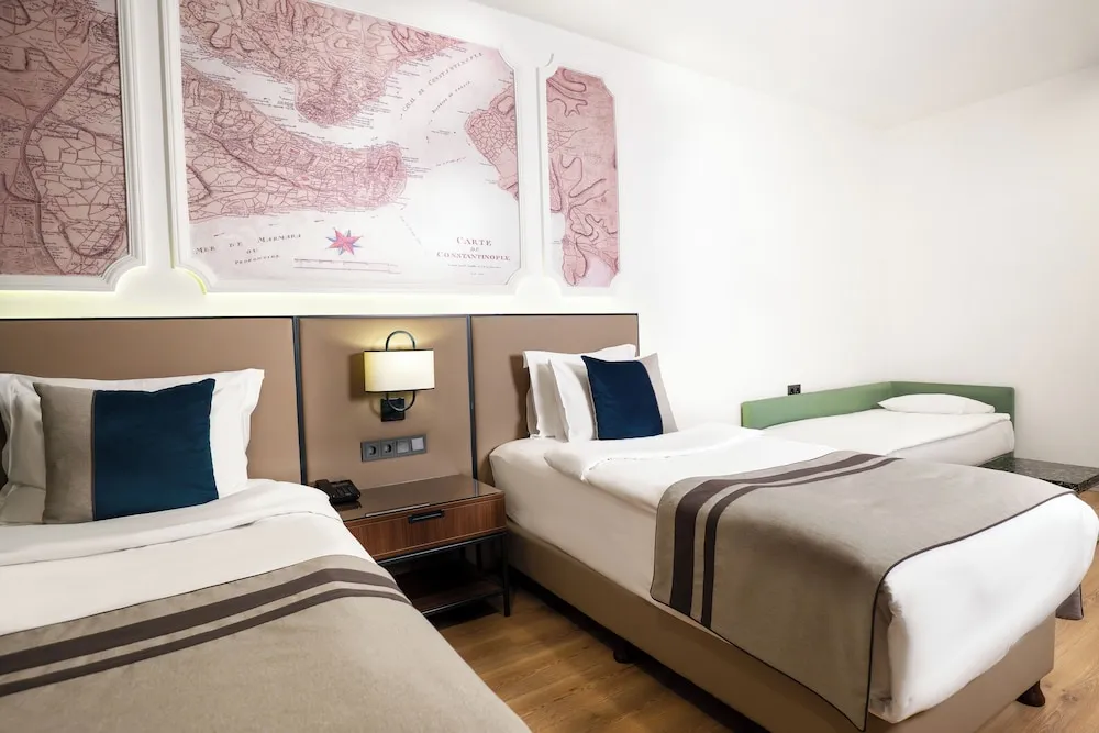 Deluxe Suite No View Twin