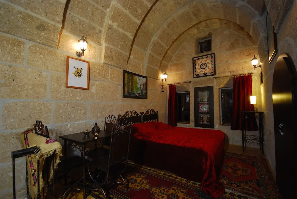 Double or Twin Cave Room