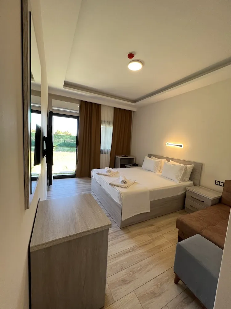 Economy Oda, Bahçe Manzaralı