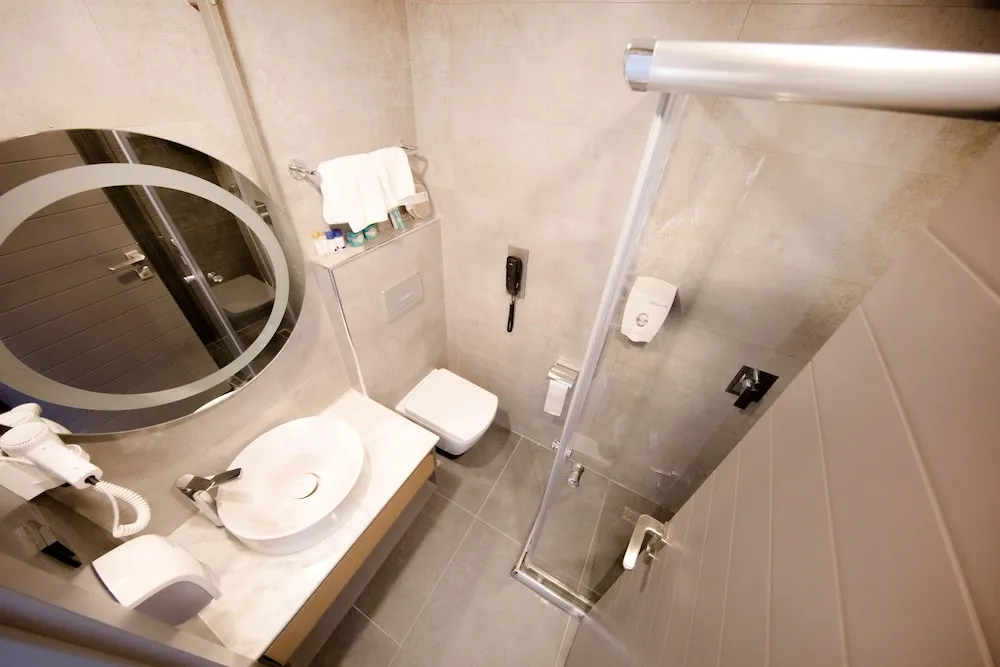 Deluxe Tek Büyük veya İki Ayrı Yataklı Oda