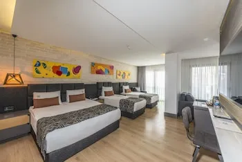 Laren Sea Side Hotel & Spa