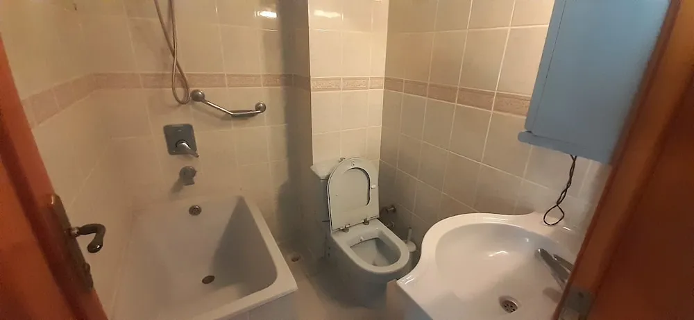 Üç Kişilik Oda