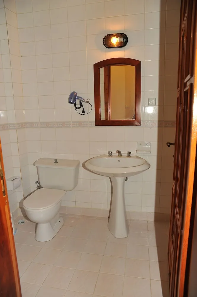 Third Floor Apartment with Sea View