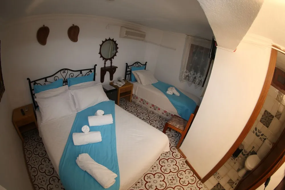 Classic Üç Kişilik Oda