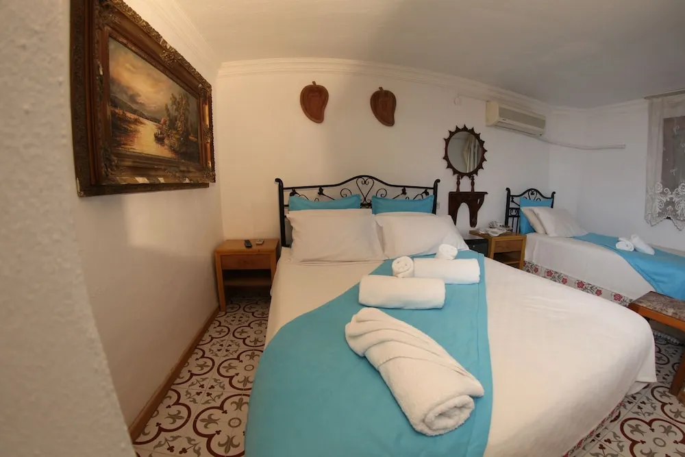 Classic Üç Kişilik Oda