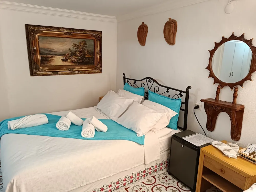 Classic Üç Kişilik Oda