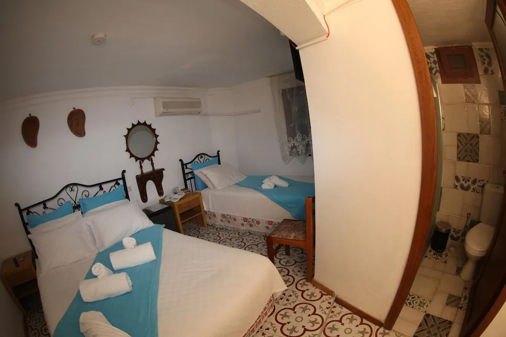 Classic Üç Kişilik Oda