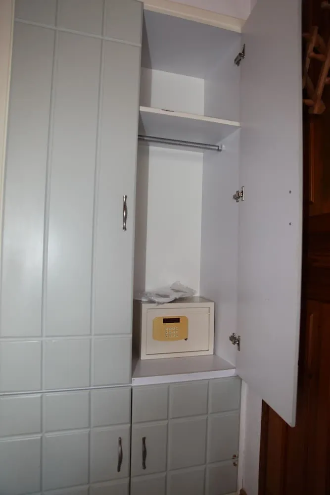 Business Üç Kişilik Oda