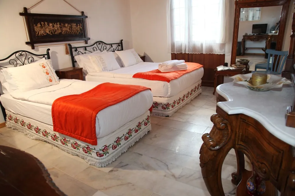 Business Üç Kişilik Oda