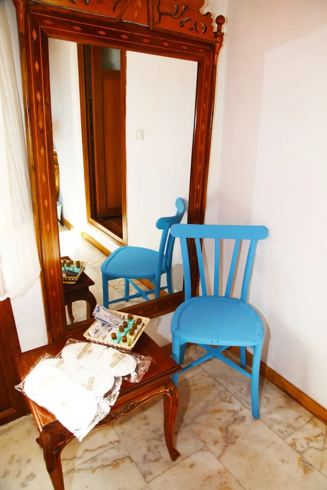 Business Üç Kişilik Oda