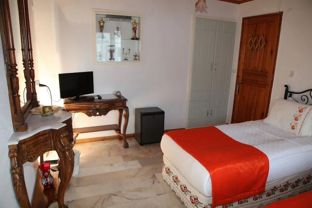 Business Üç Kişilik Oda