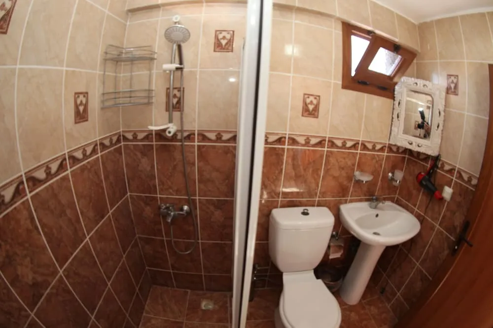 Business Üç Kişilik Oda