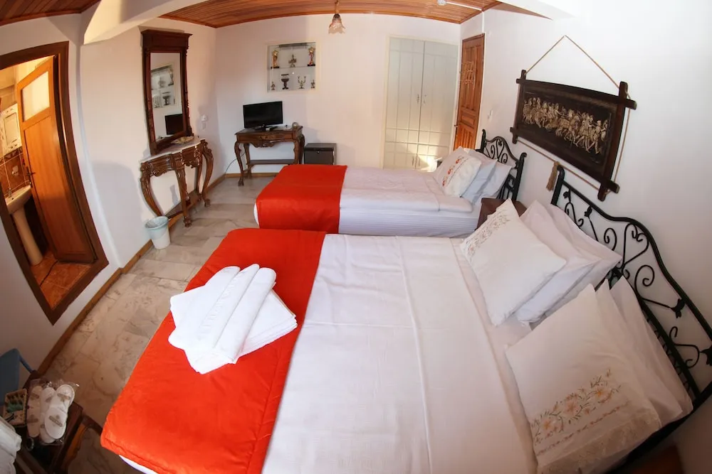 Business Üç Kişilik Oda