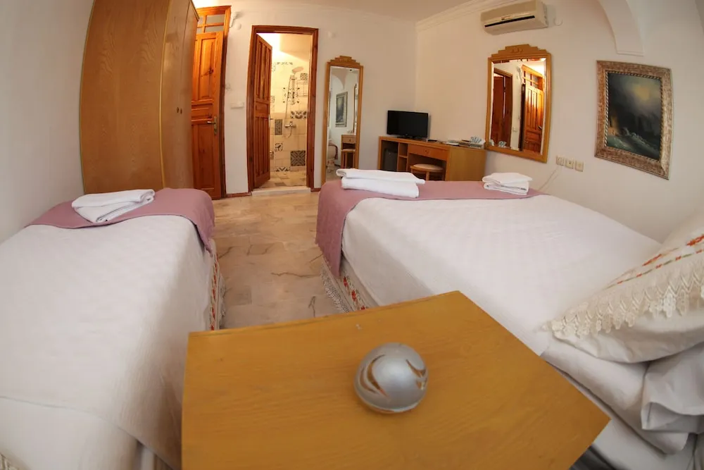 Family Üç Kişilik Oda