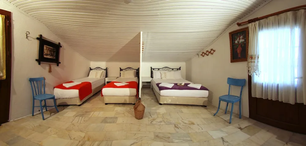 Family Dört Kişilik Oda