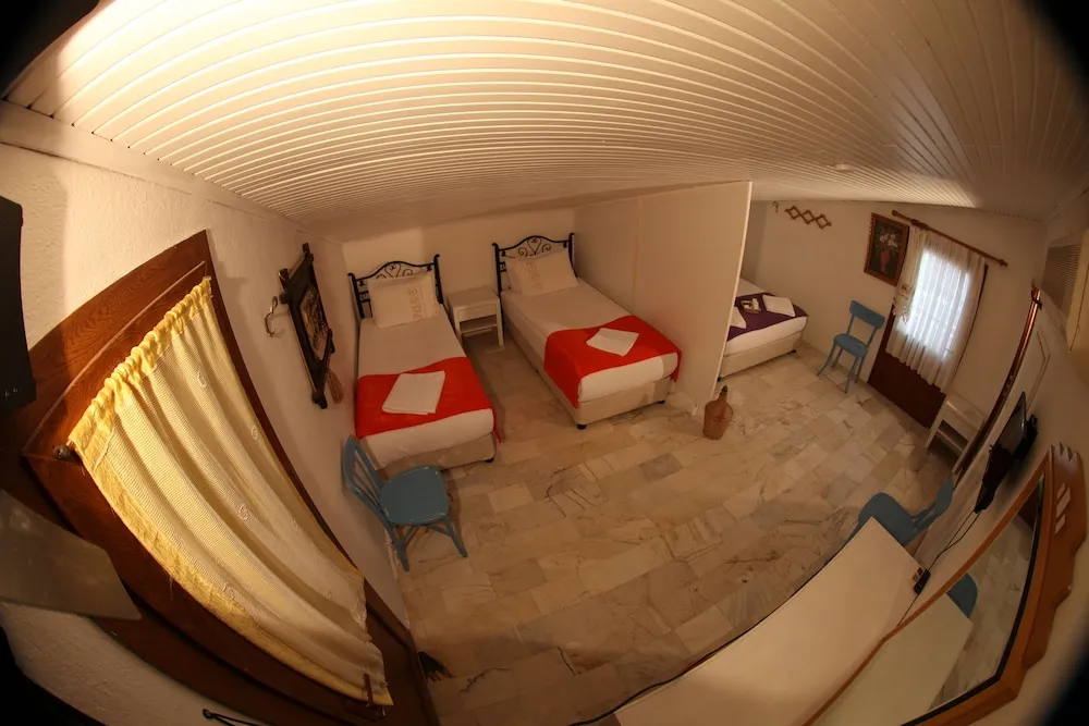 Family Dört Kişilik Oda