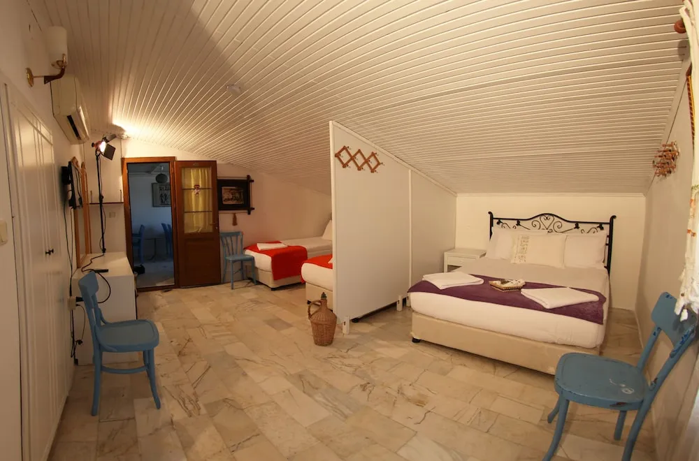 Family Dört Kişilik Oda