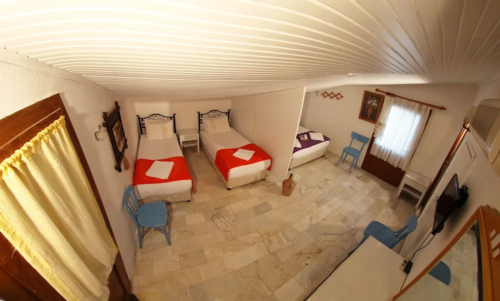 Family Dört Kişilik Oda