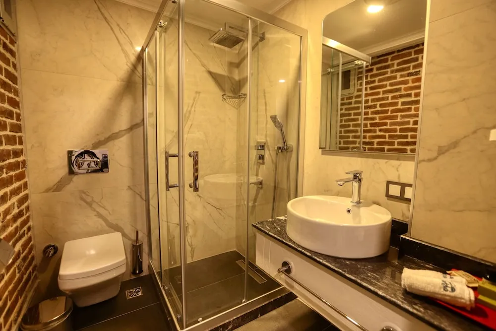 Deluxe Tek Büyük Yataklı Oda, Balkon