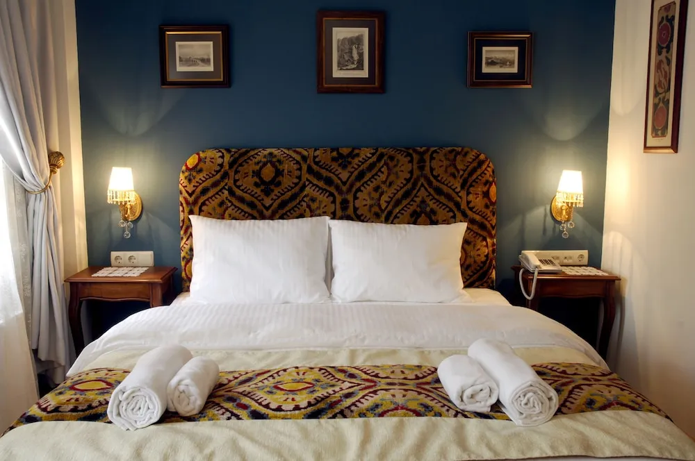 Deluxe Tek Büyük Yataklı Oda