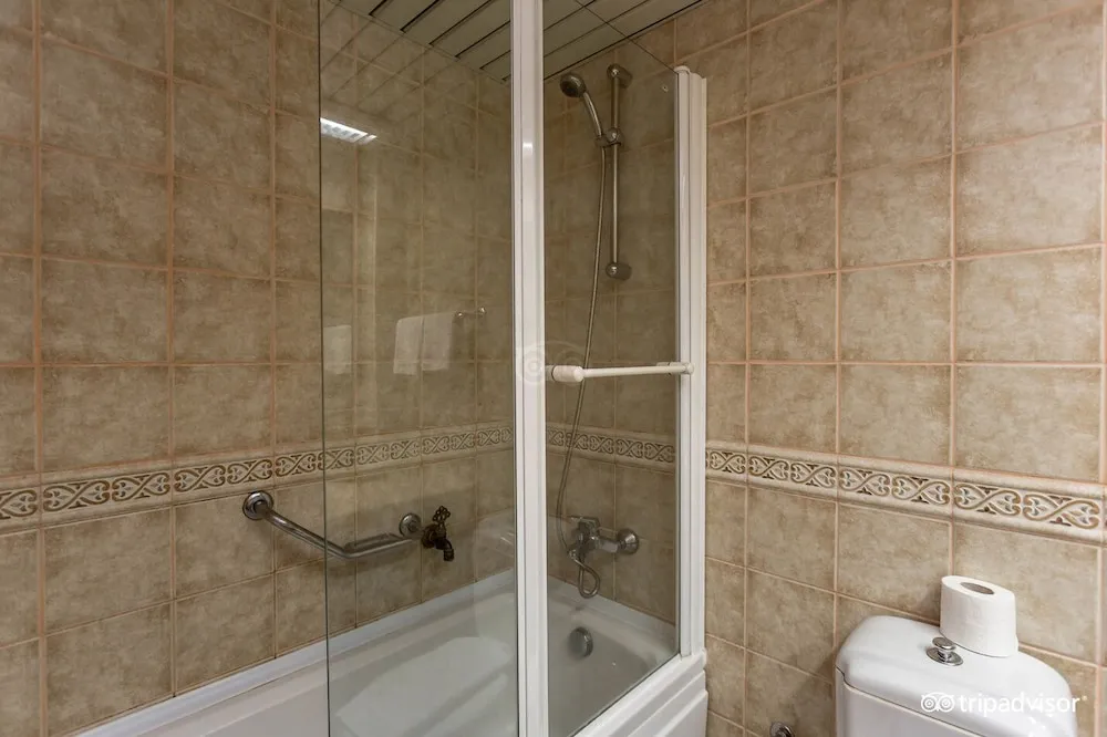 Standard Room, Land View