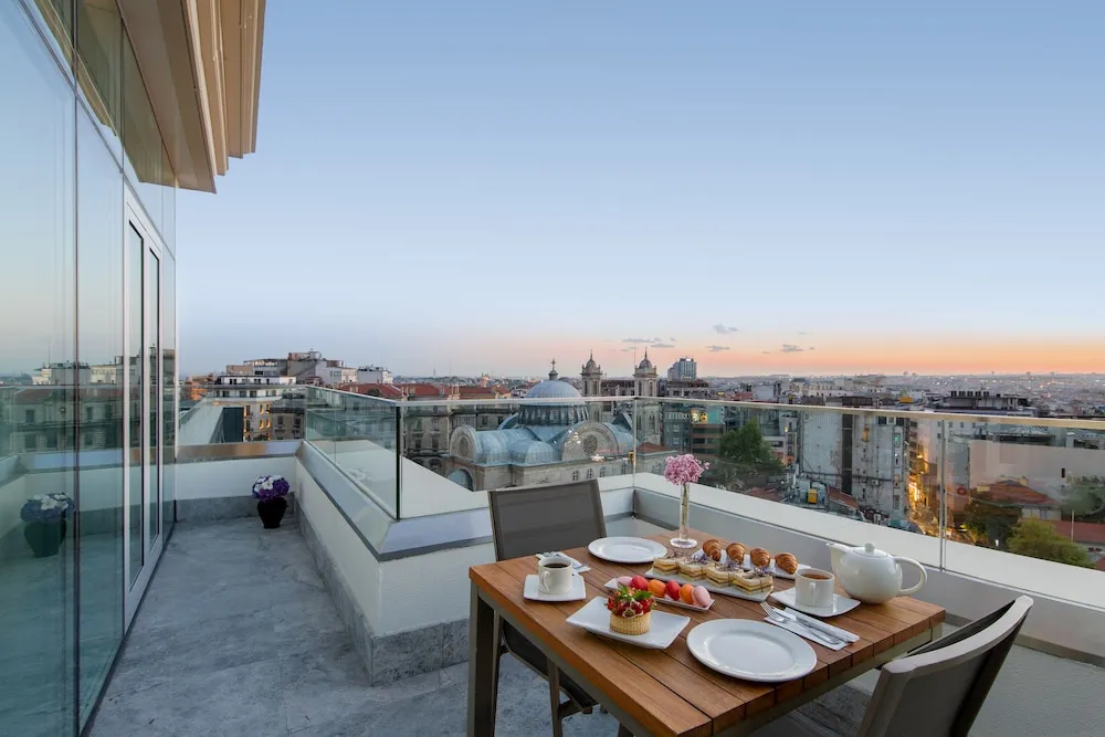 Taksim Terrace Suite