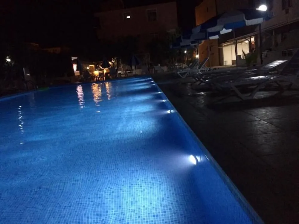 Standard Room, Pool View