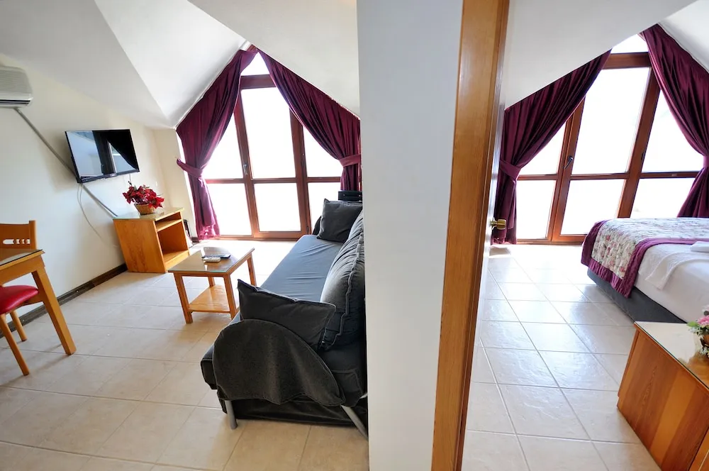 Cati Sehir Manzarali 1+1 Apart Otel