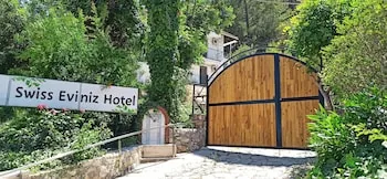 Swiss Eviniz Hotel