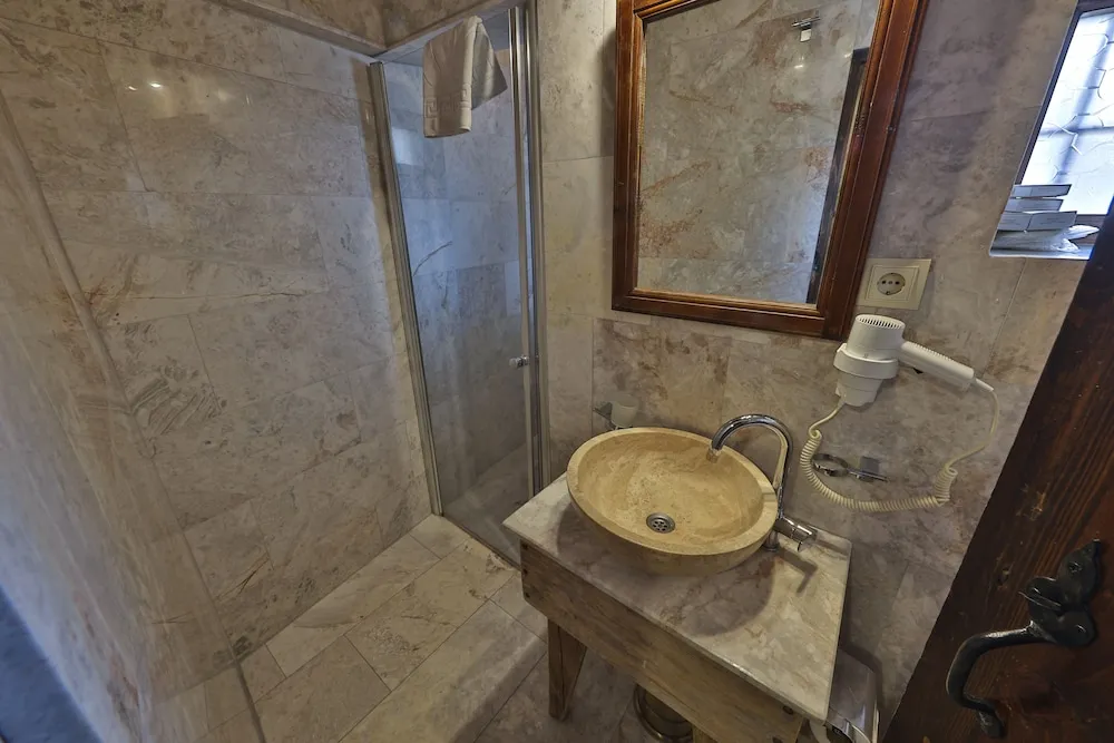 Superior Tek Büyük Yataklı Oda