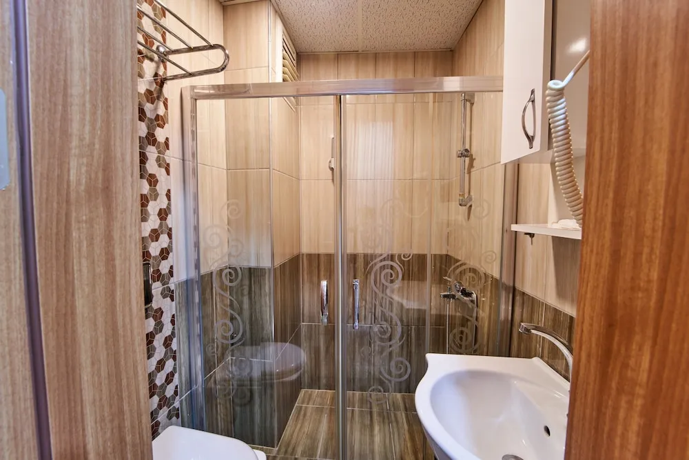 Standard Üç Kişilik Oda