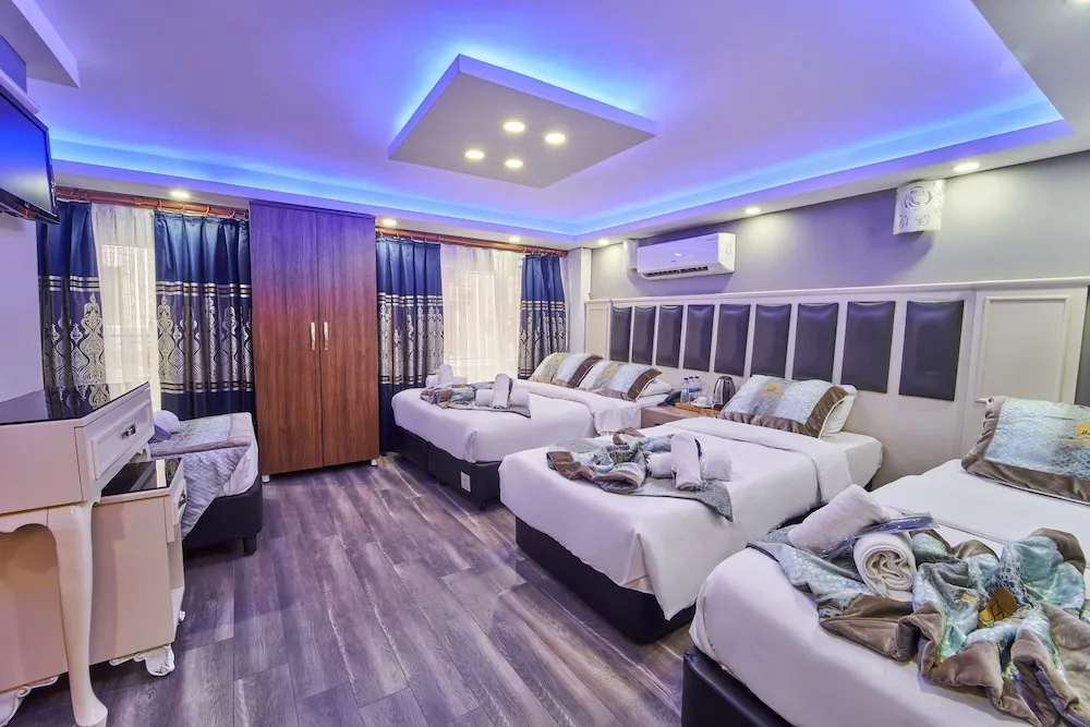 Standard Dört Kişilik Oda, Birden Çok Yatak, Şehir Manzaralı