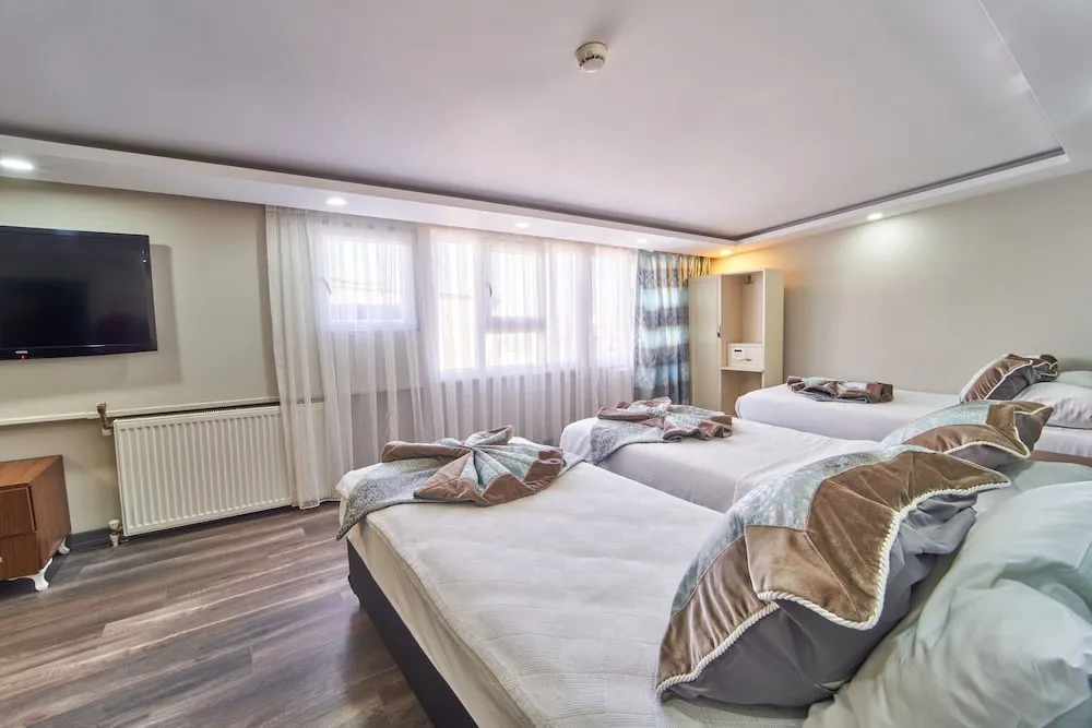 Standard Dört Kişilik Oda