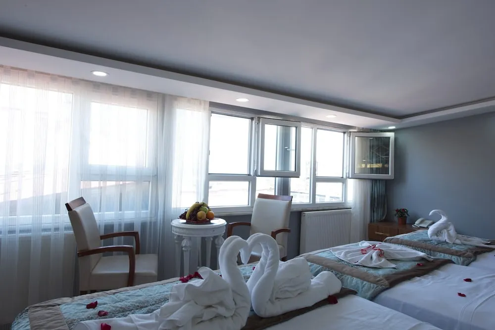 Standard Dört Kişilik Oda