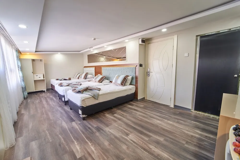 Standard Dört Kişilik Oda