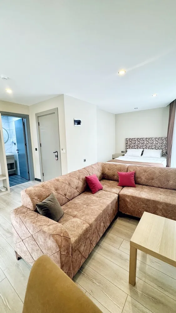 City Süit, 1 Büyük (Queen) Boy Yatak, Sigara İçilmez, Şehir Manzaralı