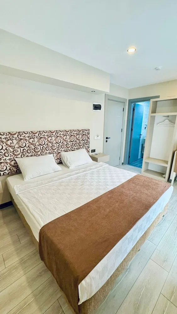 City Tek Büyük Yataklı Oda, 1 Büyük (Queen) Boy Yatak, Sigara İçilmez, Şehir Manzaralı