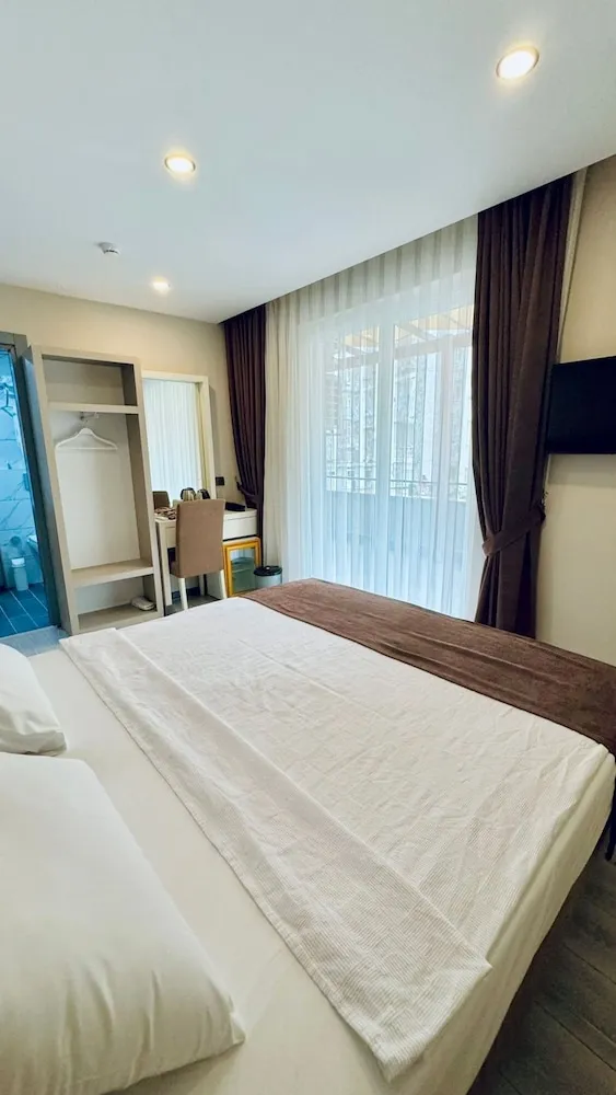 City Tek Büyük Yataklı Oda, 1 Büyük (Queen) Boy Yatak, Sigara İçilmez, Şehir Manzaralı