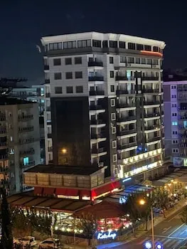 Lion Park Suites & Residence Hotel