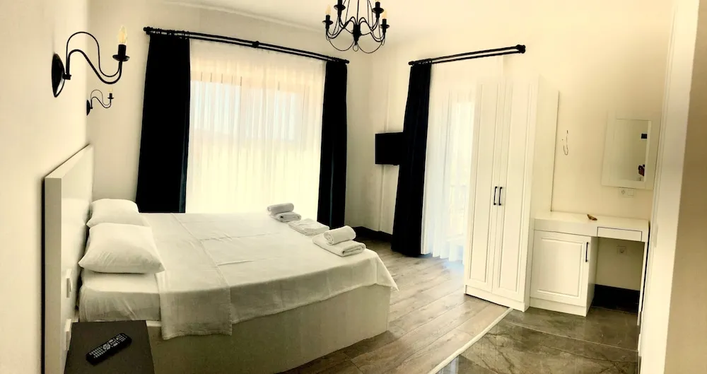 Deluxe Tek Büyük Yataklı Oda, Deniz Manzaralı