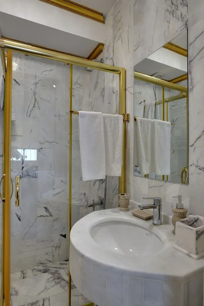 Apart Daire, 3 Yatak Odası (First Floor)
