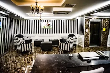 Cnr Inci Hotel