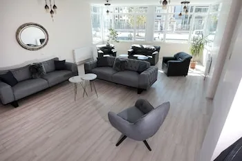 Beksiti Hotel
