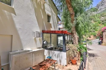Ekici Suites